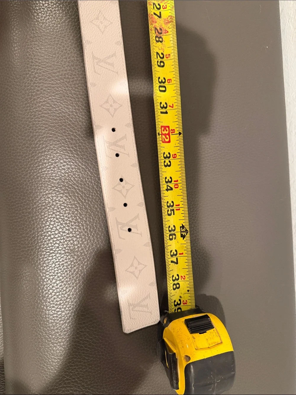 Louis Vuitton White Leather LV Buckle Belt